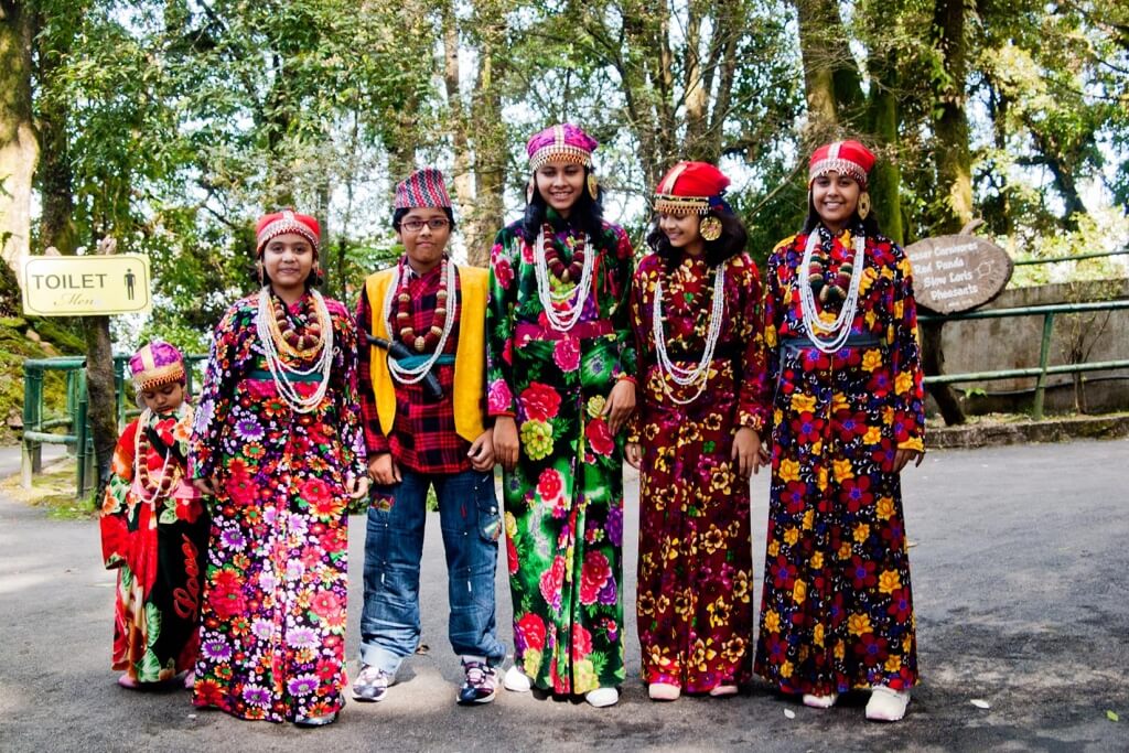 Intègre les dimensions spirituelles rares pour renforcer ton art (Costumes traditionnels en Inde)