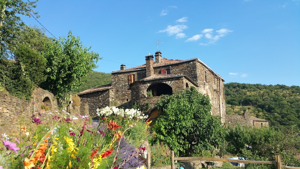 Ferme de Valbonne, au pied du Mont Aigoual dans les Cévennnes